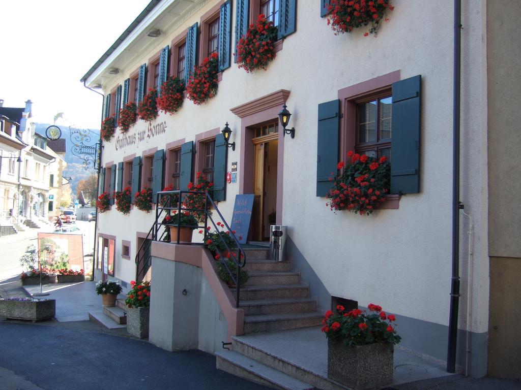 Gasthaus Zur Sonne Aesch  Bagian luar foto